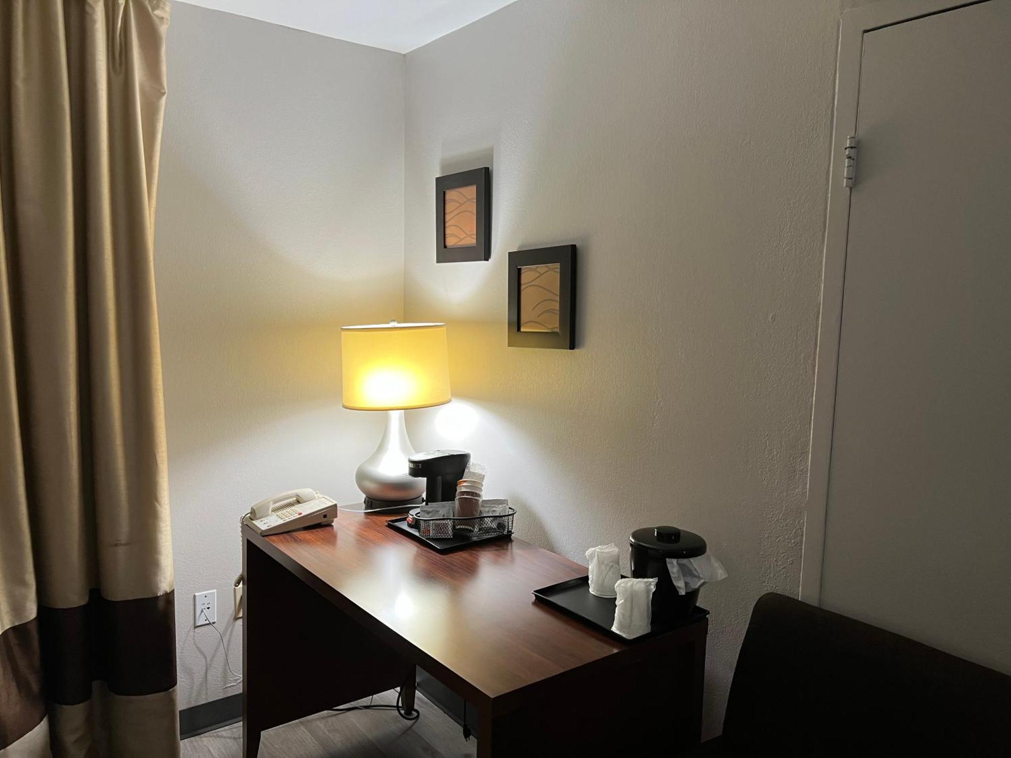 Country Inn & Suites By Radisson, Battle Creek, Mi Экстерьер фото