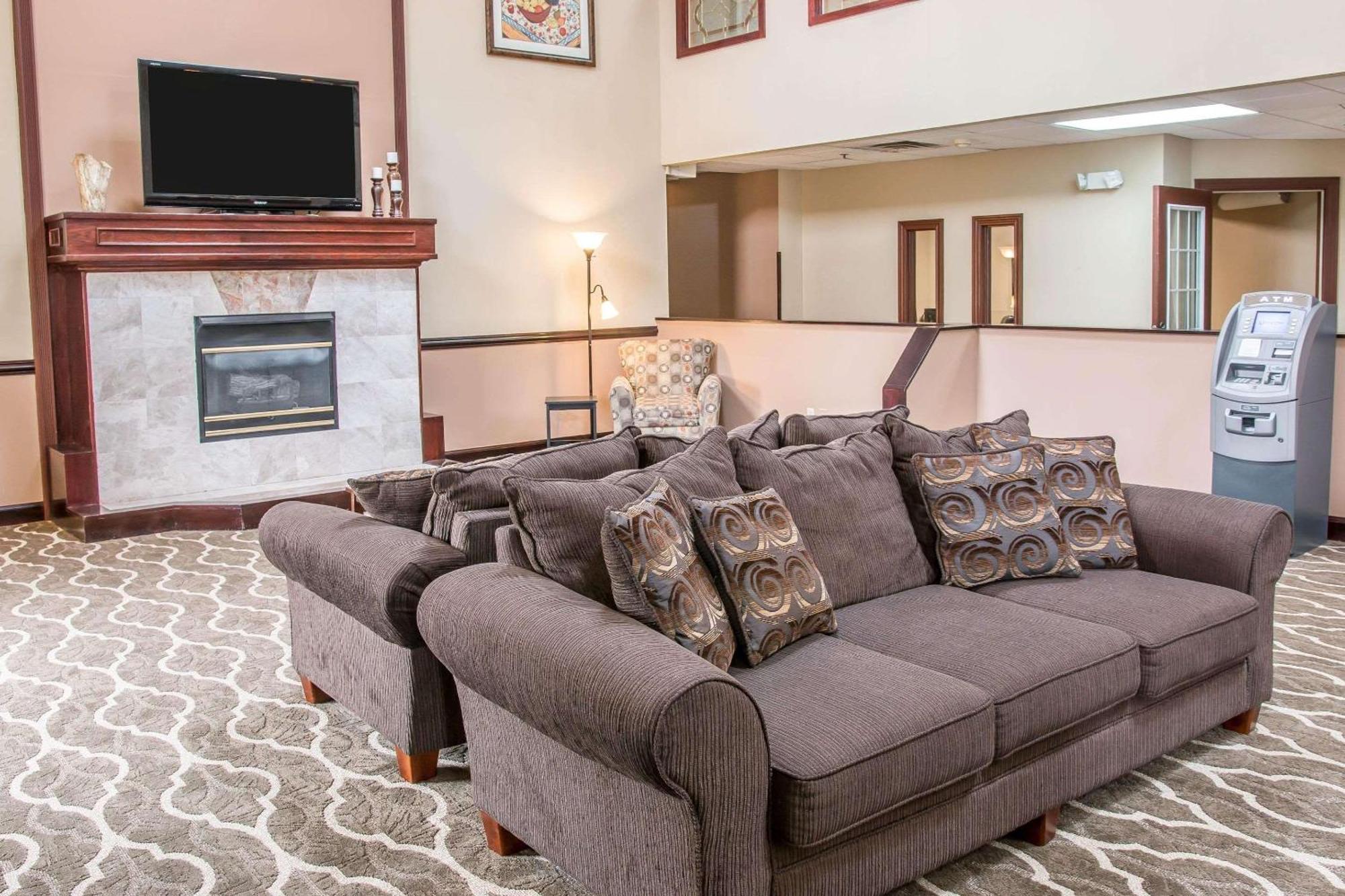 Country Inn & Suites By Radisson, Battle Creek, Mi Экстерьер фото